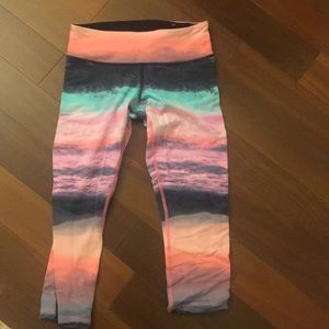 Beachscape lululemon winder unders!